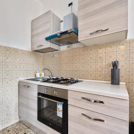 Cozy Best Apartment In City With Free Parking Marghera Exterior foto